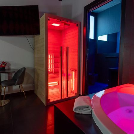 Maximum Hub Suite&Spa Palerme Extérieur photo