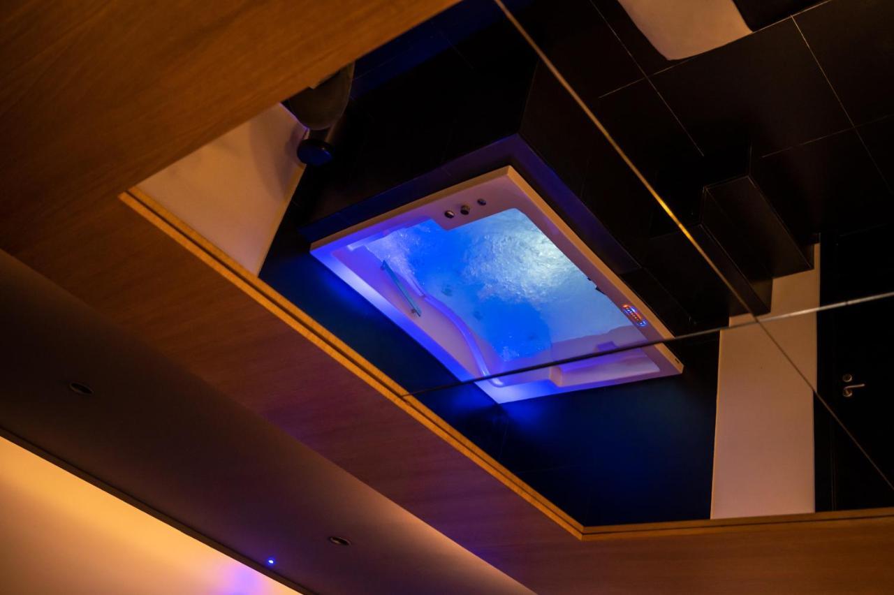 Maximum Hub Suite&Spa Palerme Extérieur photo