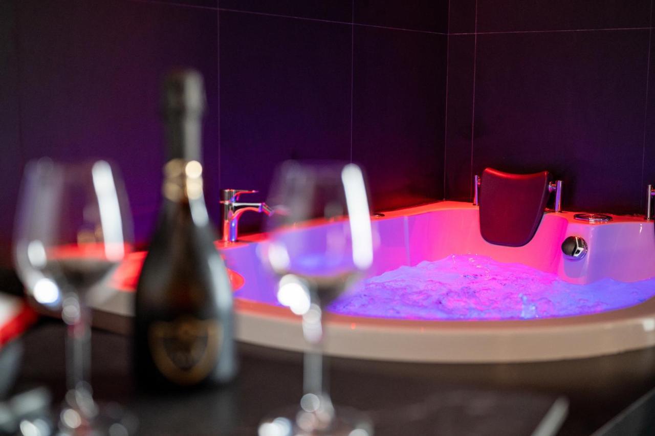 Maximum Hub Suite&Spa Palerme Extérieur photo