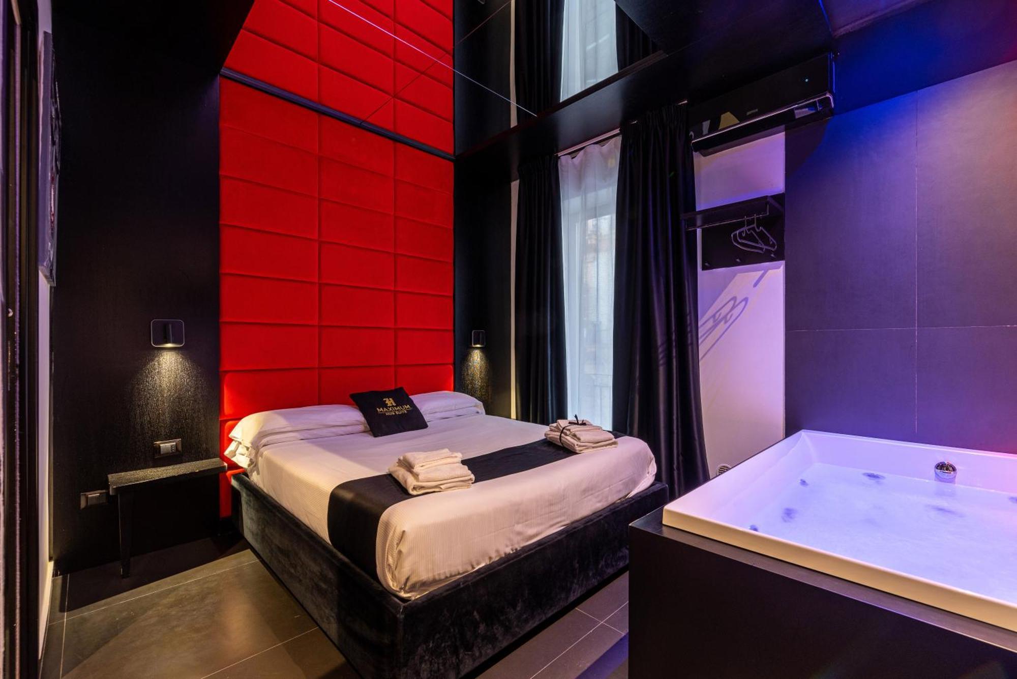 Maximum Hub Suite&Spa Palerme Extérieur photo