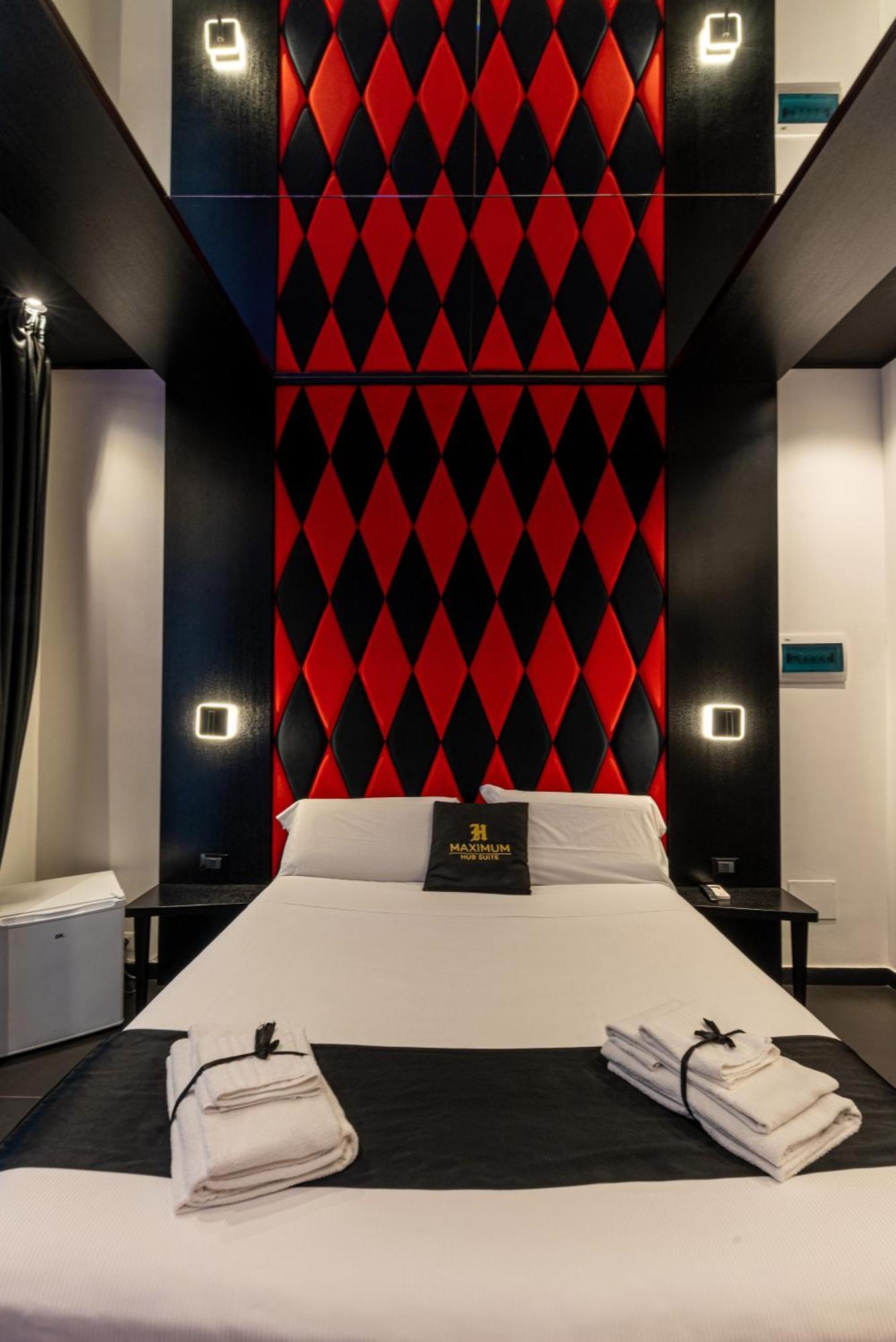 Maximum Hub Suite&Spa Palerme Extérieur photo